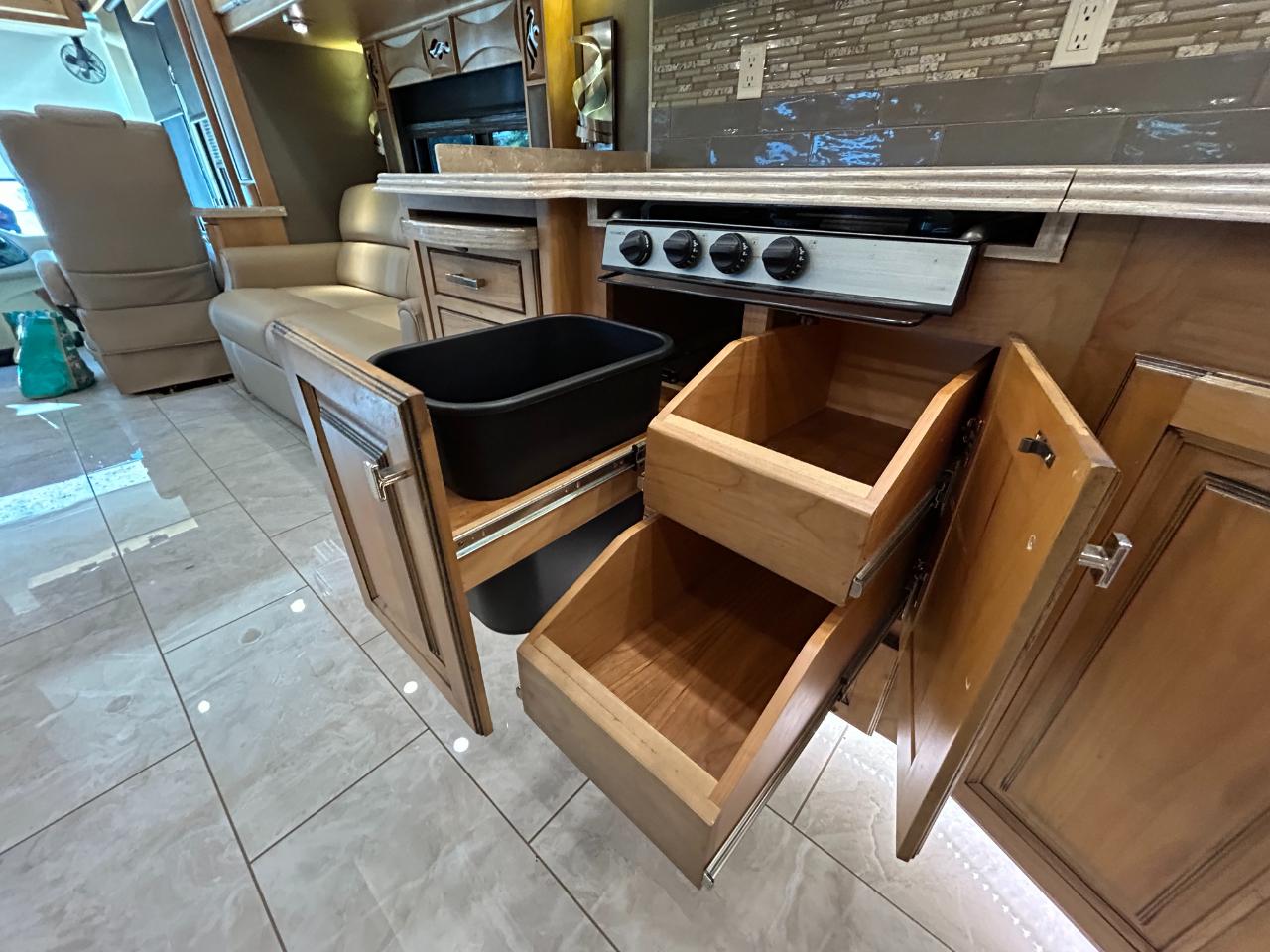 Tiffin Motorhomes Phaeton  2018