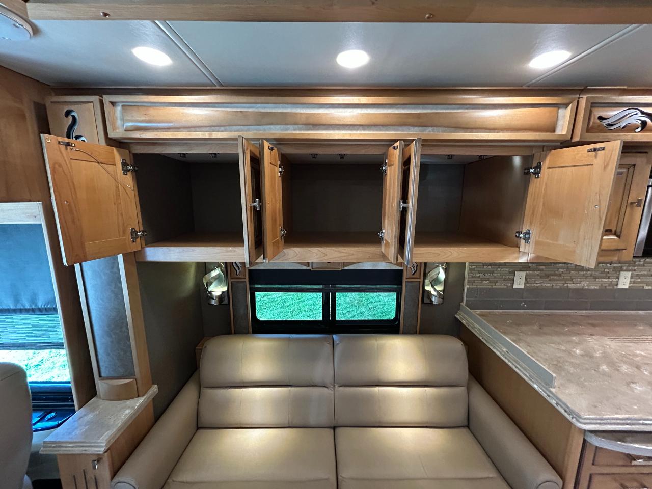 Tiffin Motorhomes Phaeton  2018