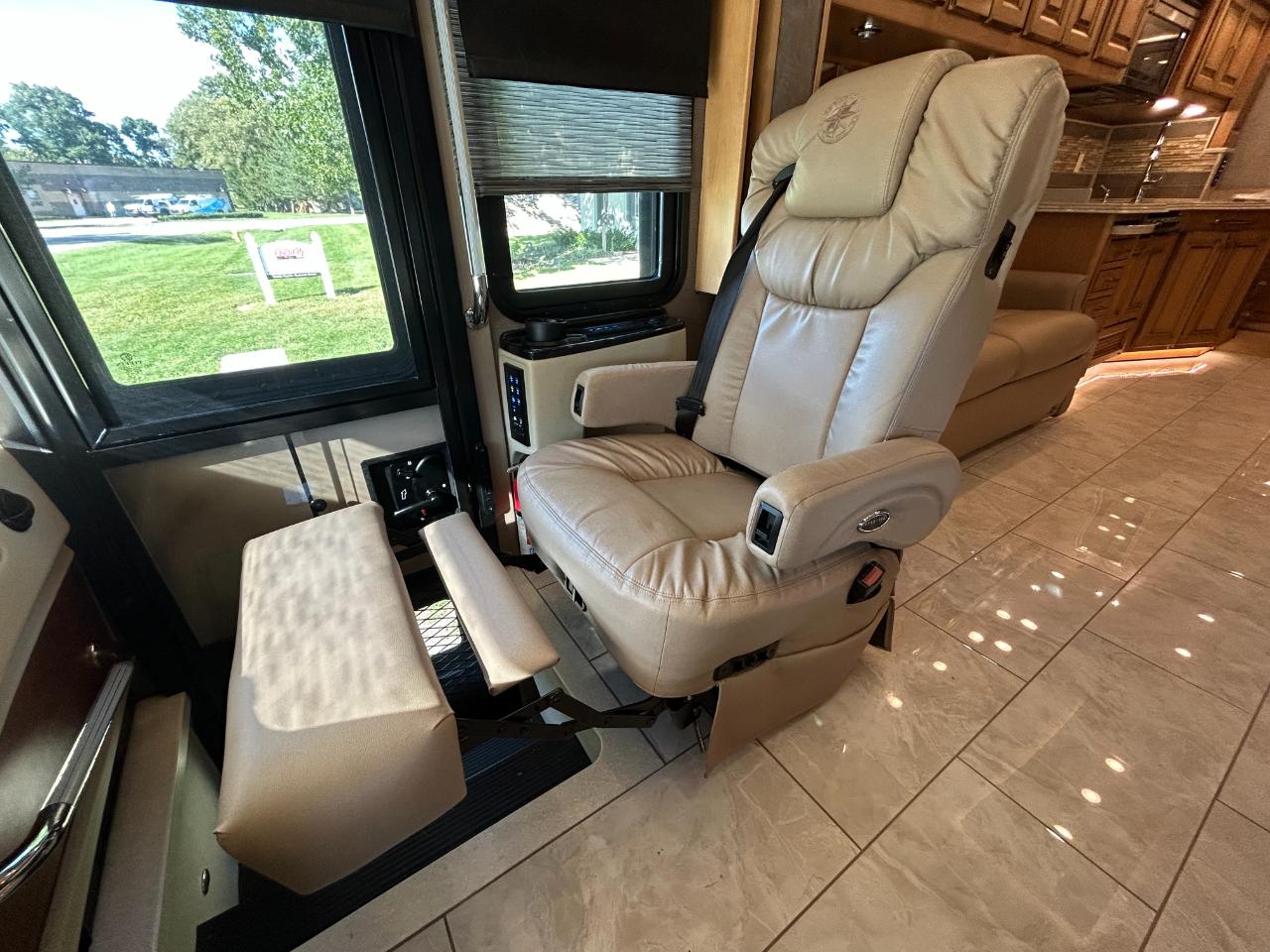 Tiffin Motorhomes Phaeton  2018