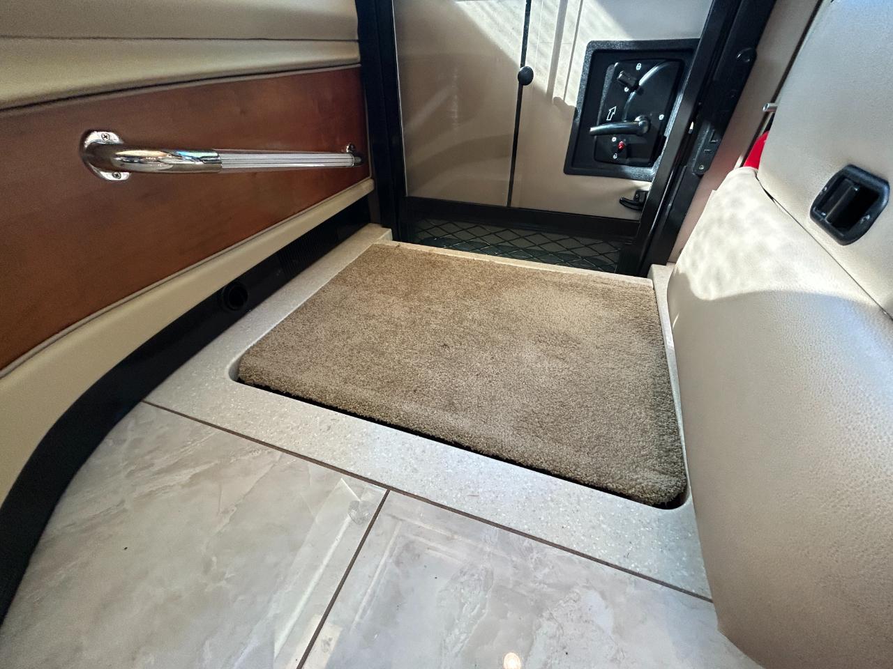 Tiffin Motorhomes Phaeton  2018