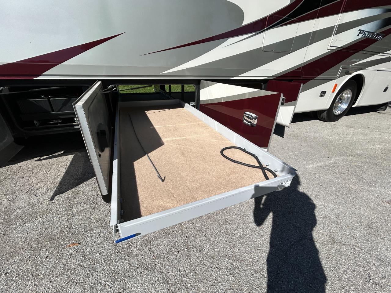 Tiffin Motorhomes Phaeton  2018