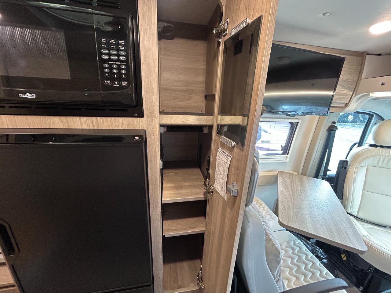Winnebago Travato  2023