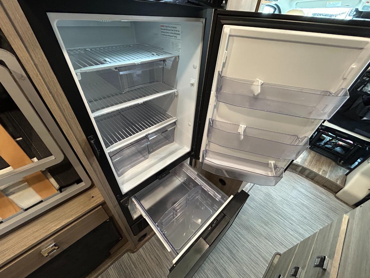 Winnebago Travato  2023