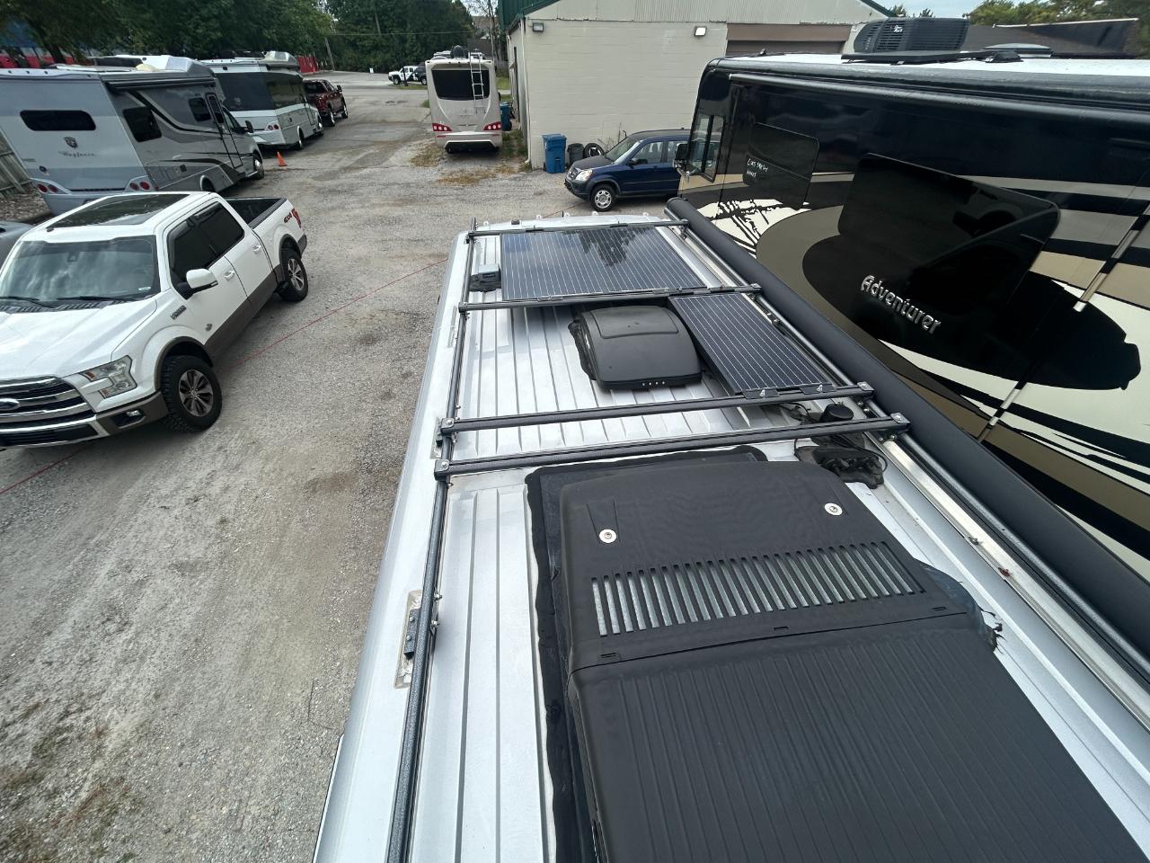 Winnebago Travato  2023