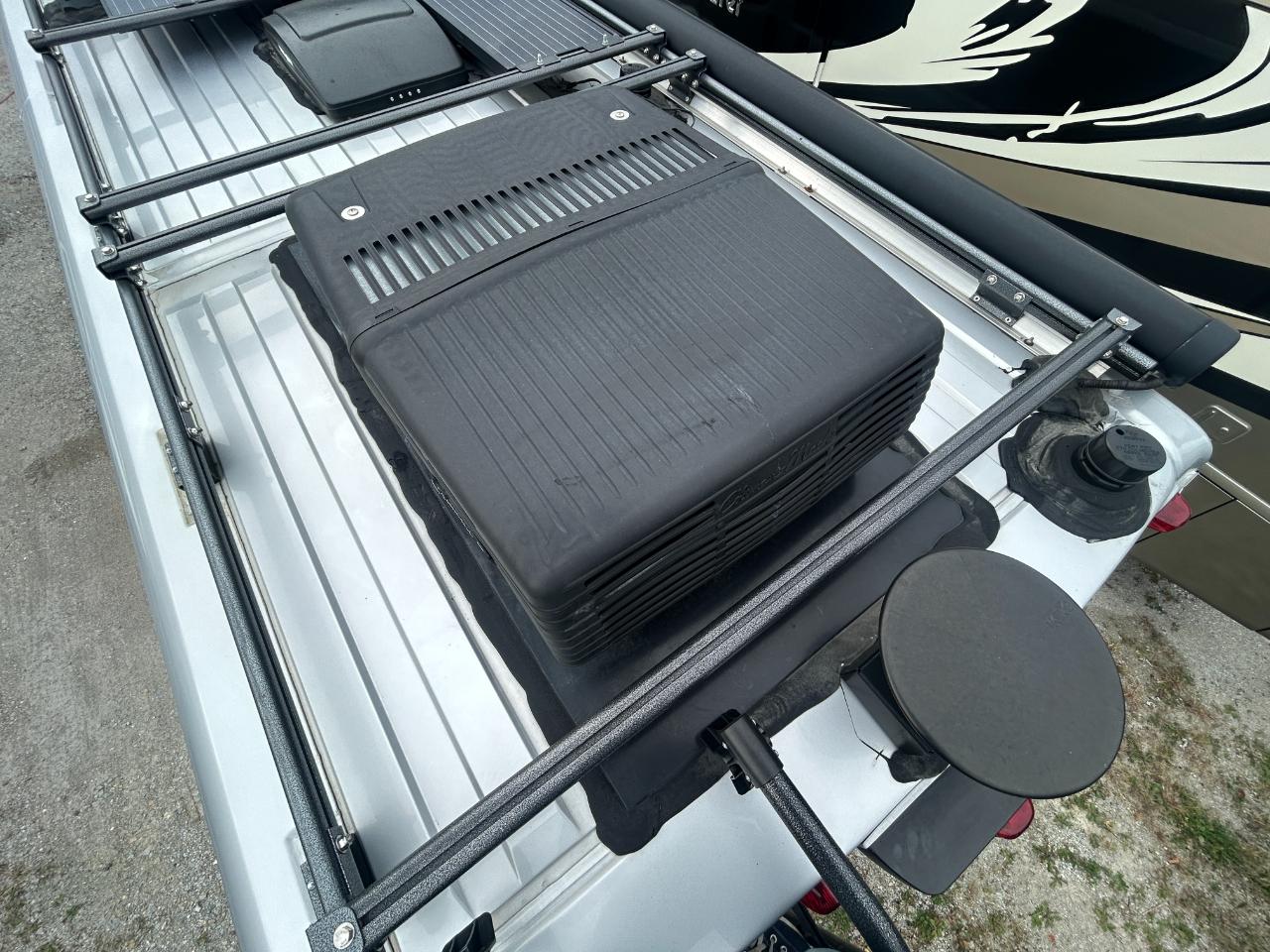 Winnebago Travato  2023
