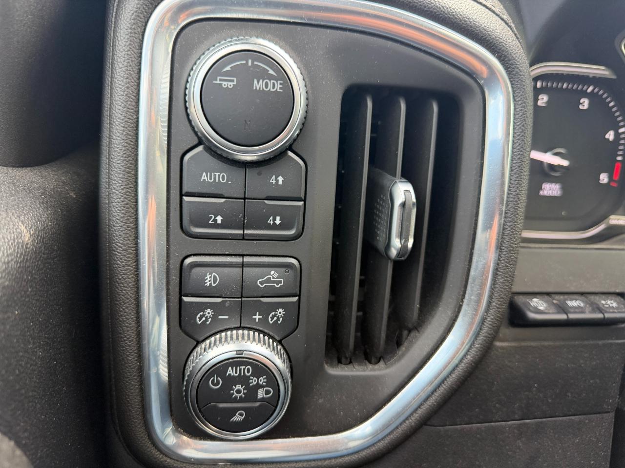 GMC Sierra 2500HD Denali Crew Cab 4WD 2021