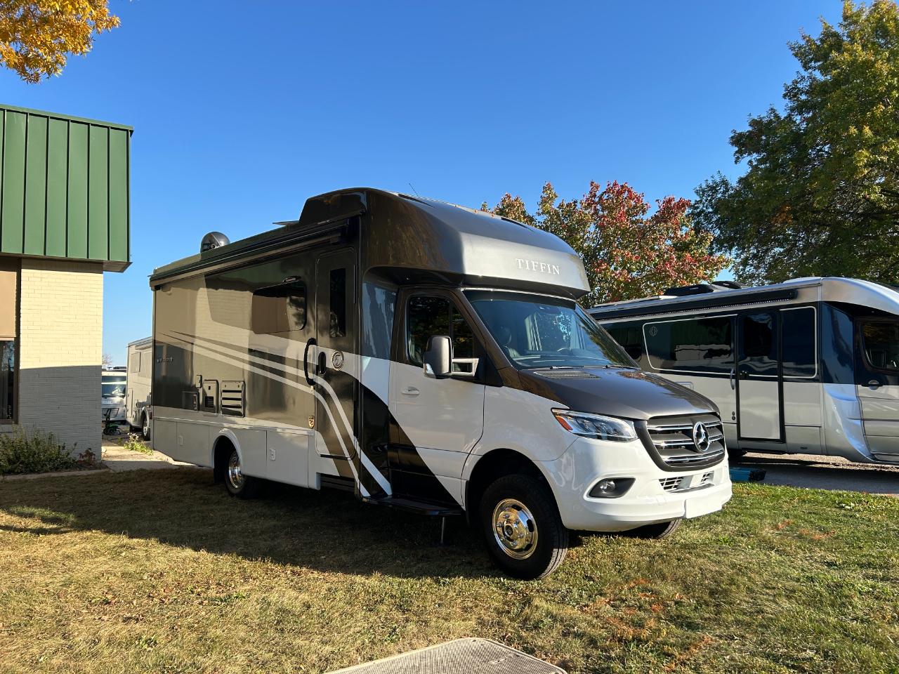 Tiffin Motorhomes Wayfarer  2023