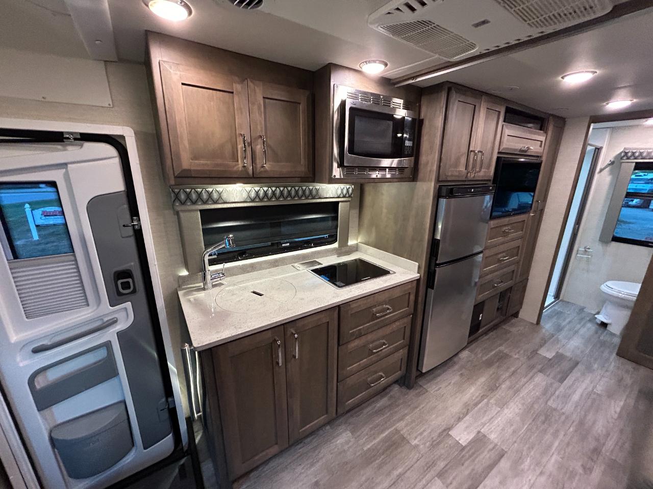 Tiffin Motorhomes Wayfarer  2023
