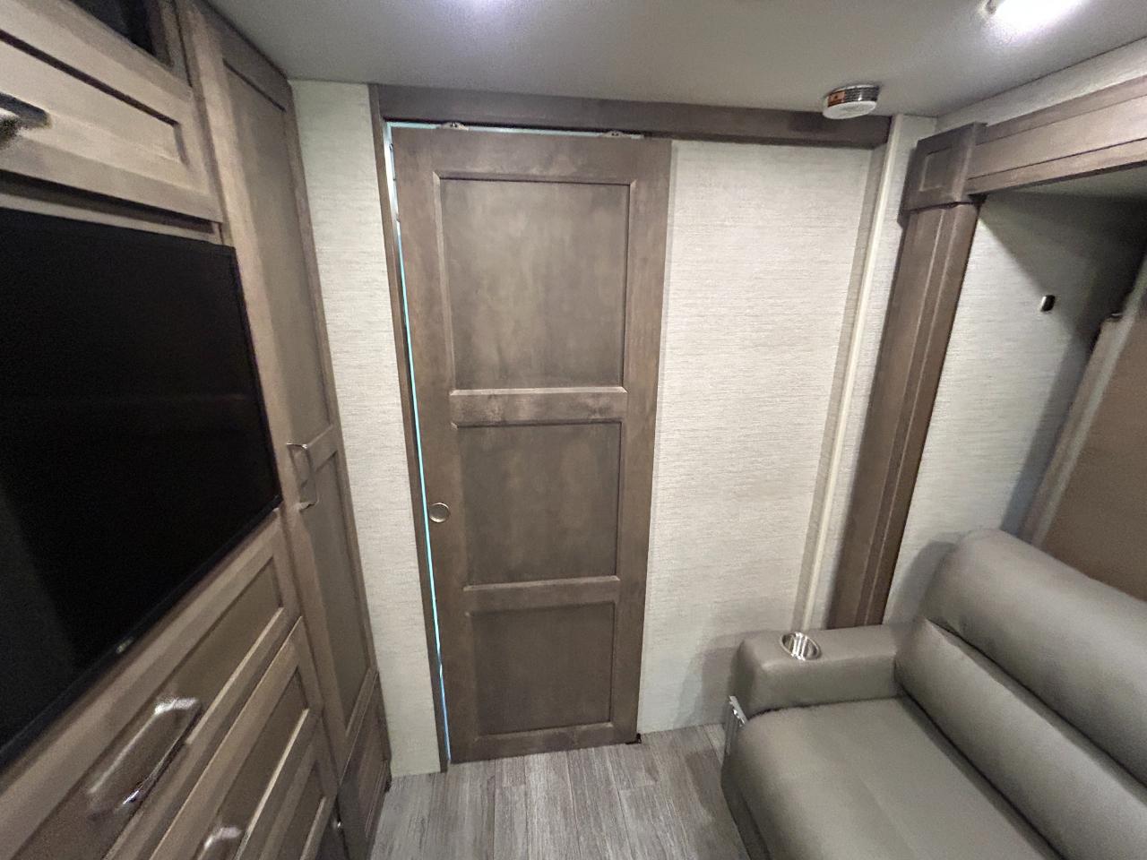 Tiffin Motorhomes Wayfarer  2023