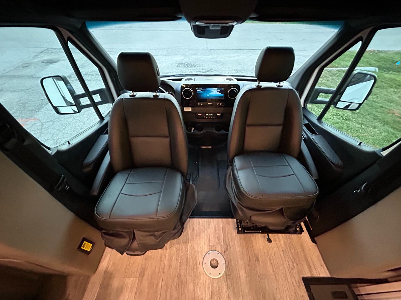 Tiffin Motorhomes Wayfarer  2023