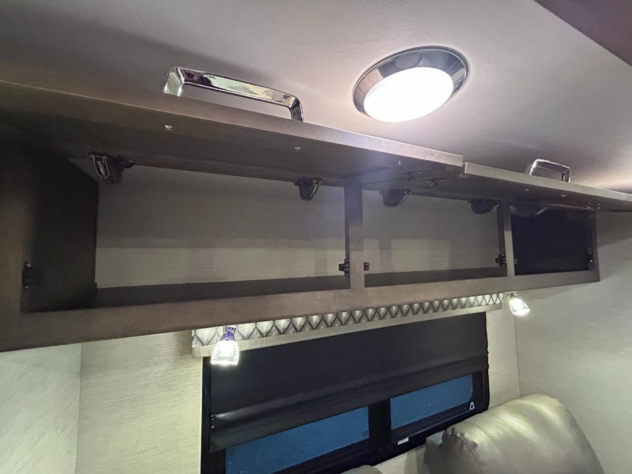 Tiffin Motorhomes Wayfarer  2023