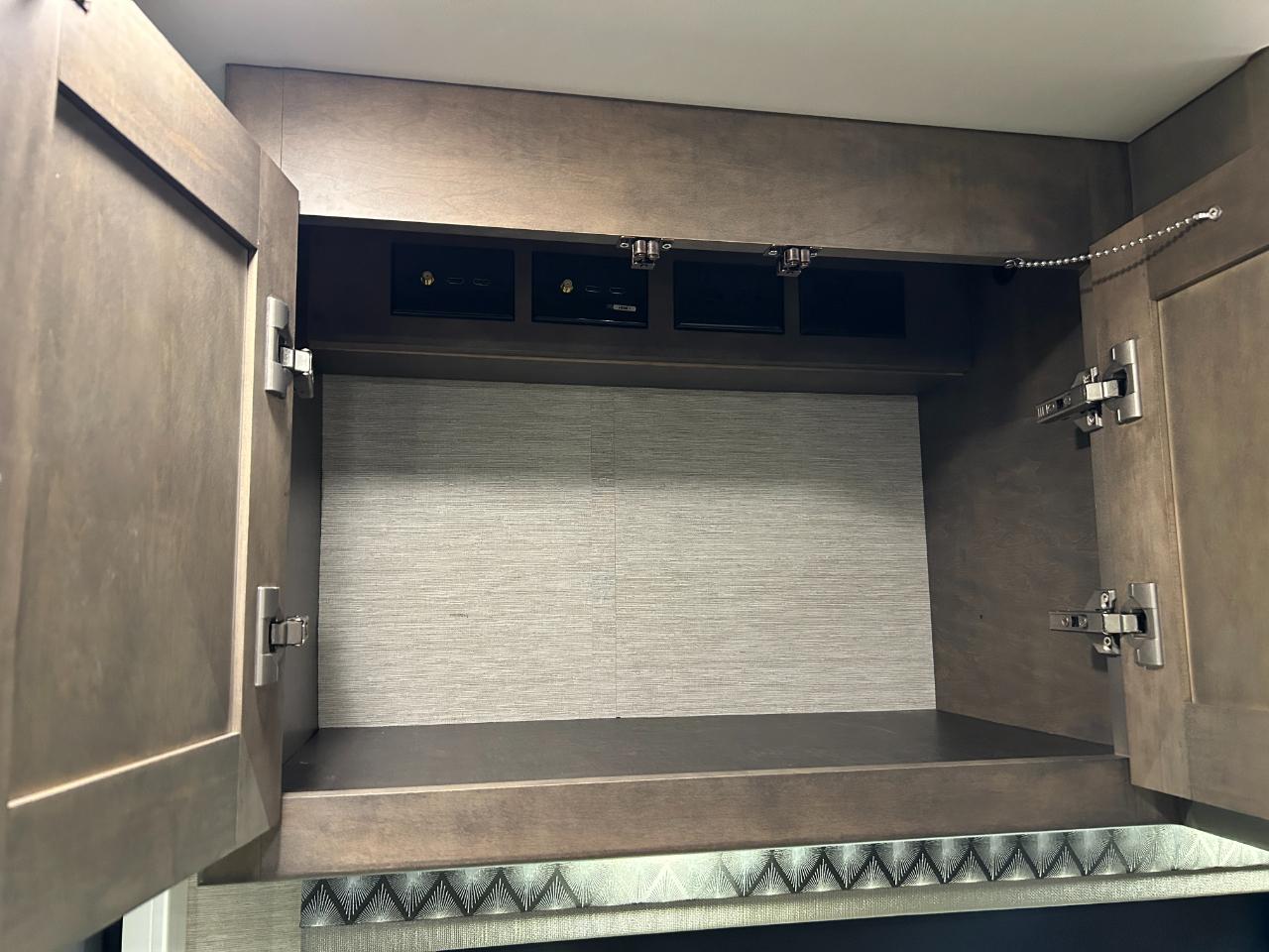 Tiffin Motorhomes Wayfarer  2023