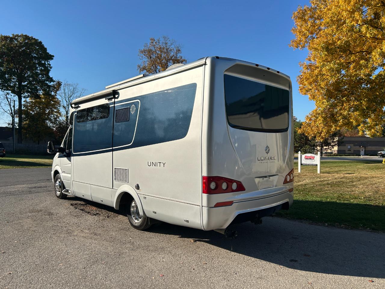 Leisure Travel UNITY U24CB  2019