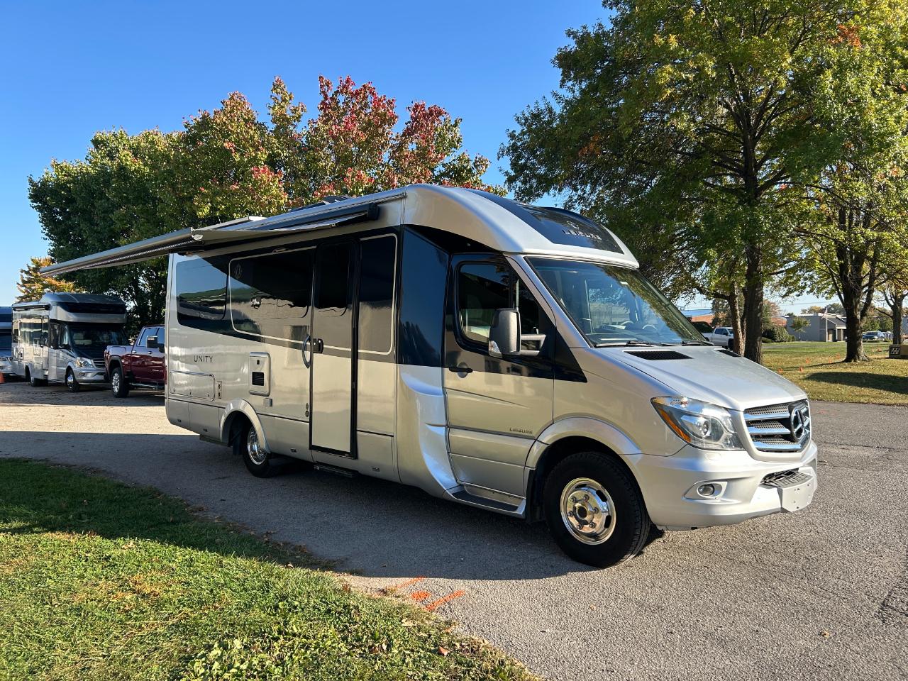 Leisure Travel UNITY U24CB  2019