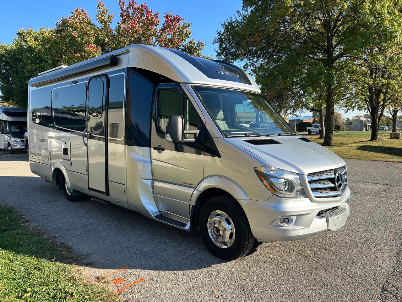 Leisure Travel UNITY U24CB  2019