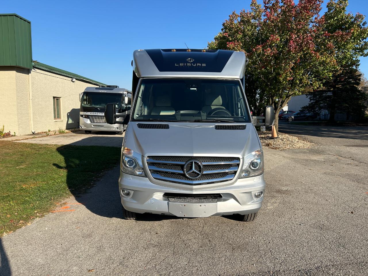 Leisure Travel UNITY U24CB  2019