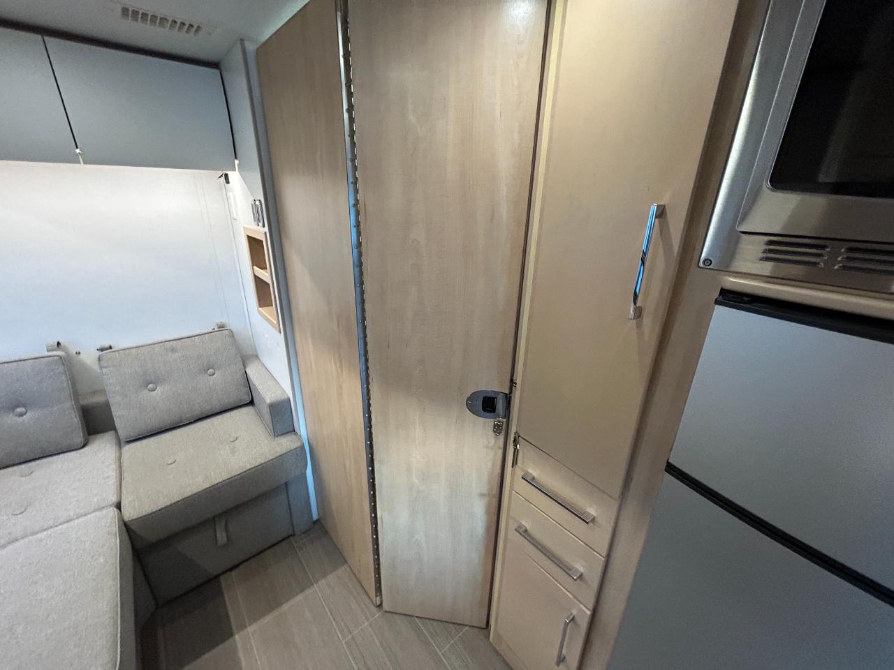 Leisure Travel UNITY U24CB  2019