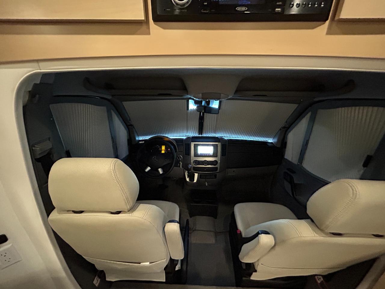 Leisure Travel UNITY U24CB  2019