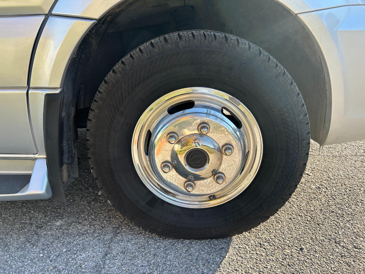 Leisure Travel UNITY U24CB  2019