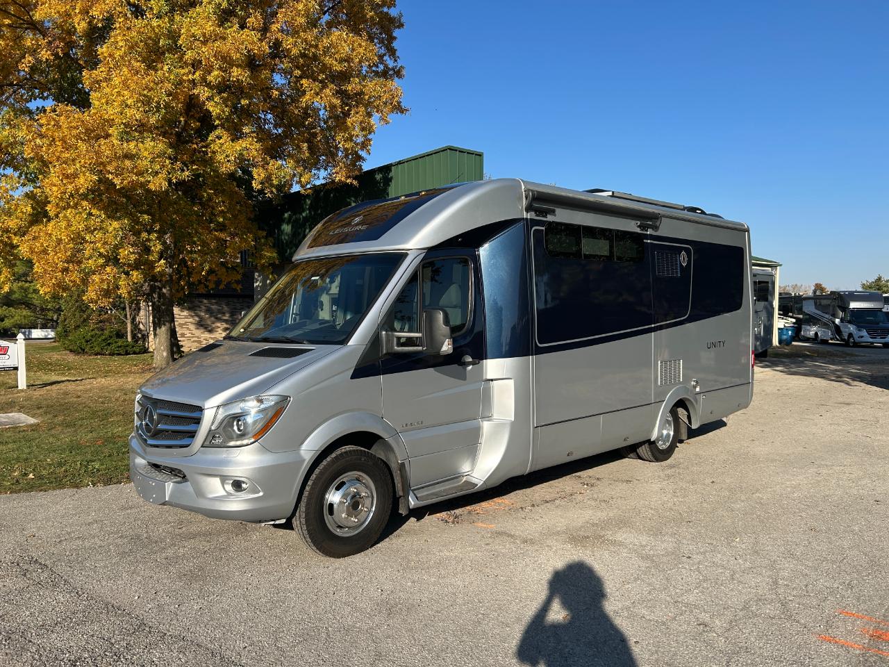 Leisure Travel UNITY U24CB  2019