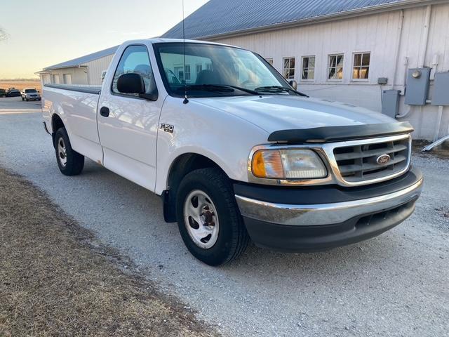 Ford F-150 XL 2WD 2003