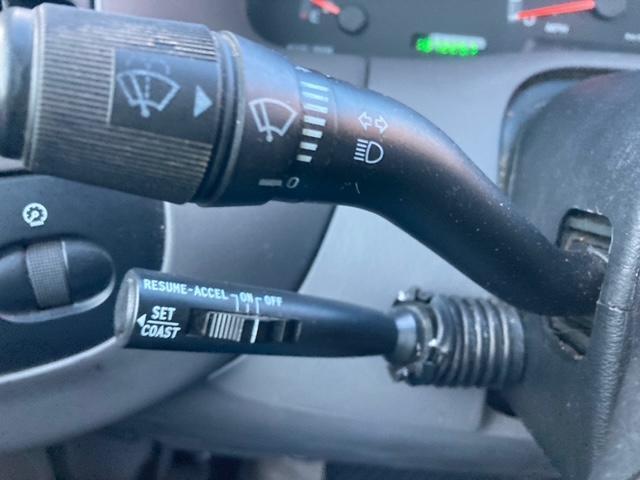 Ford F-150 XL 2WD 2003