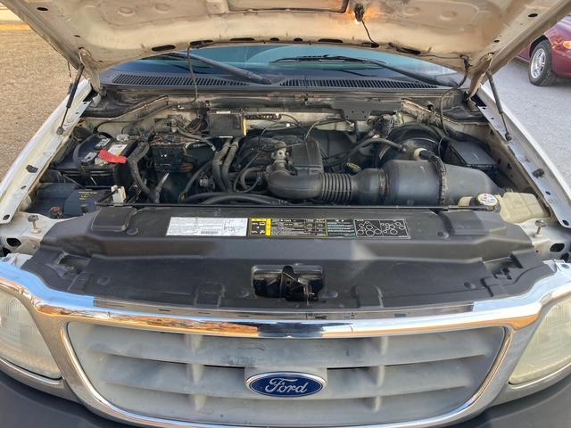 Ford F-150 XL 2WD 2003