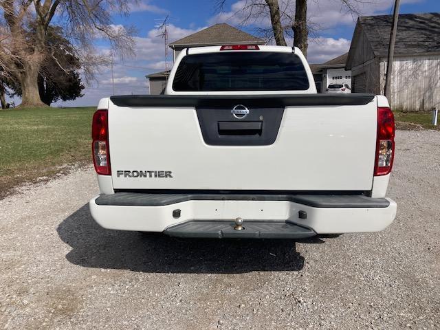 Nissan Frontier S King Cab I4 5AT 2WD 2019