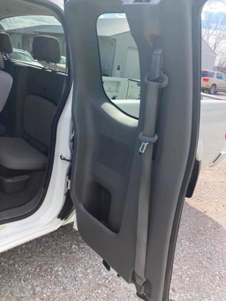 Nissan Frontier S King Cab I4 5AT 2WD 2019