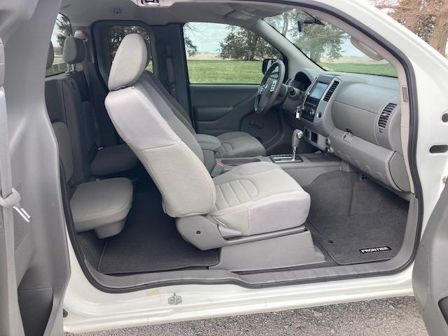 Nissan Frontier S King Cab I4 5AT 2WD 2019