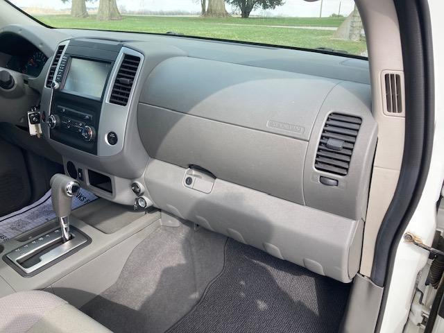 Nissan Frontier S King Cab I4 5AT 2WD 2019