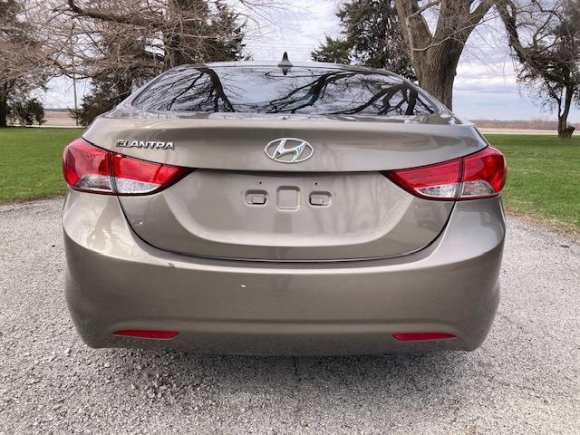 Hyundai Elantra Limited 2013