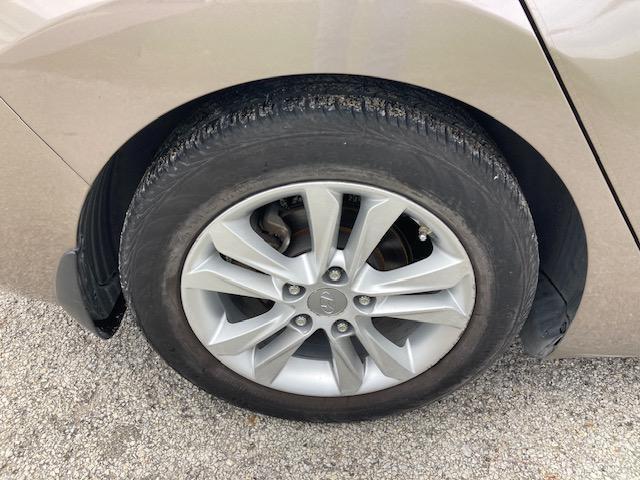 Hyundai Elantra Limited 2013