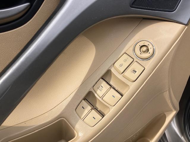 Hyundai Elantra Limited 2013