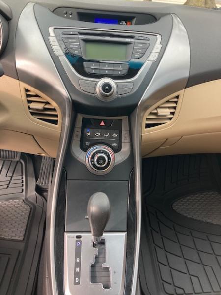 Hyundai Elantra Limited 2013