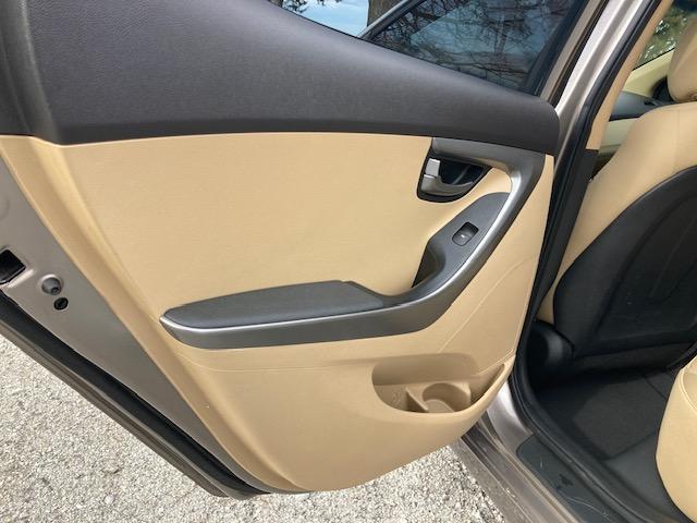 Hyundai Elantra Limited 2013