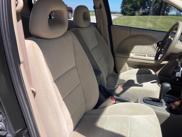 Saturn ION 3 Sedan Automatic 2007