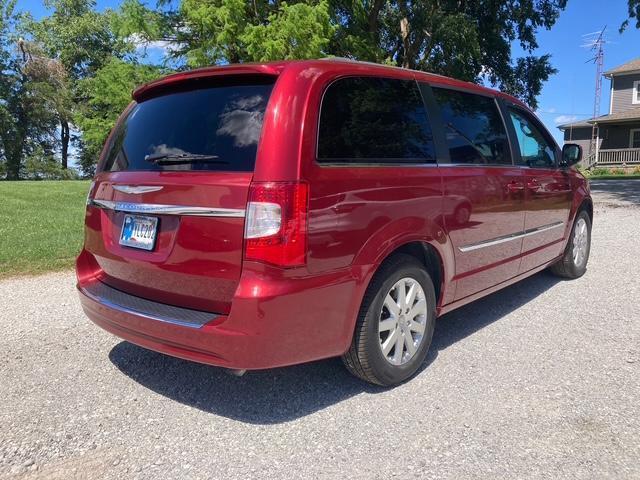 Chrysler Town & Country Touring 2014