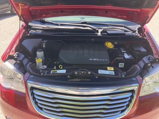 Chrysler Town & Country Touring 2014