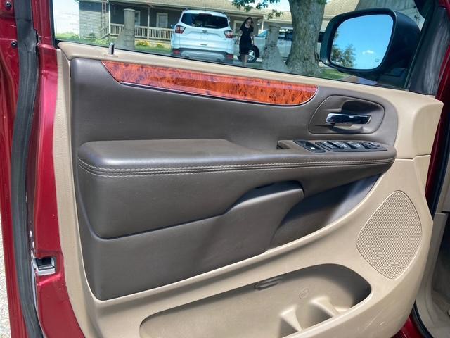 Chrysler Town & Country Touring 2014