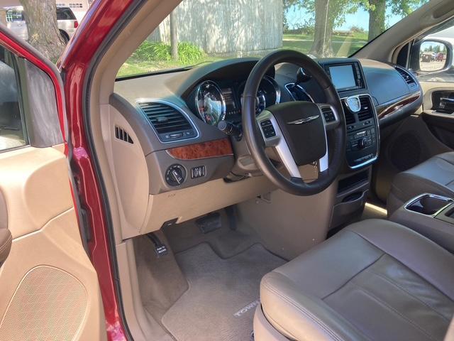 Chrysler Town & Country Touring 2014