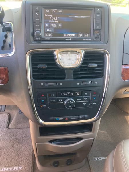 Chrysler Town & Country Touring 2014