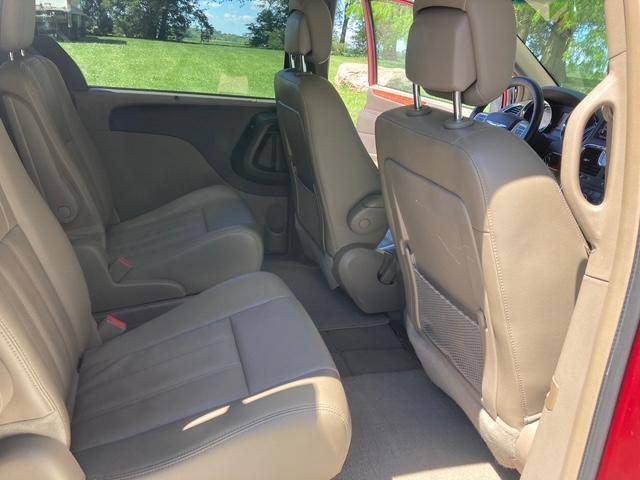 Chrysler Town & Country Touring 2014