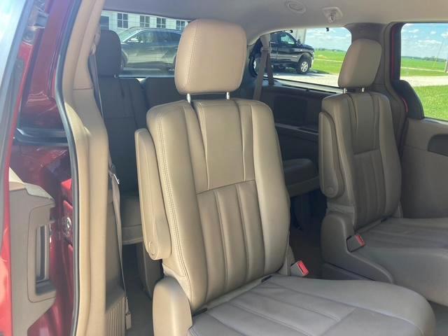 Chrysler Town & Country Touring 2014