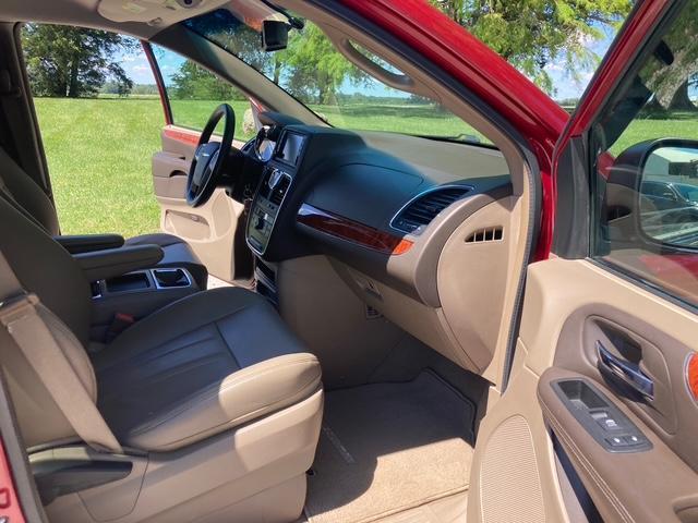 Chrysler Town & Country Touring 2014