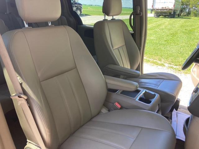 Chrysler Town & Country Touring 2014
