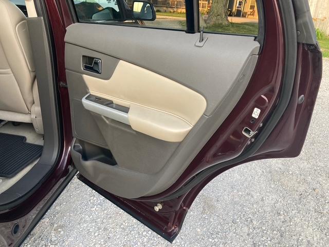Ford Edge Limited FWD 2011