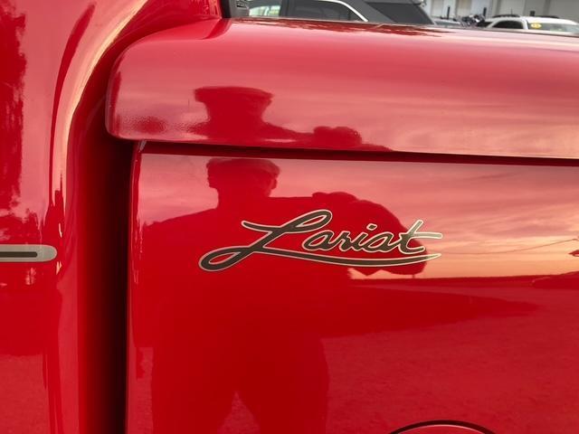 Ford F-150 Lariat SuperCrew 4WD 2001