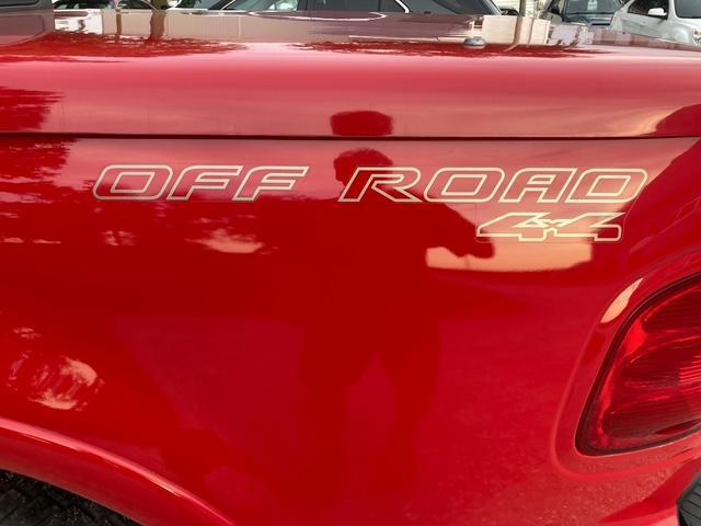 Ford F-150 Lariat SuperCrew 4WD 2001