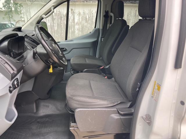 Ford Transit 150 Wagon Low Roof XL 60/40 Pass. 130-in. WB 2017